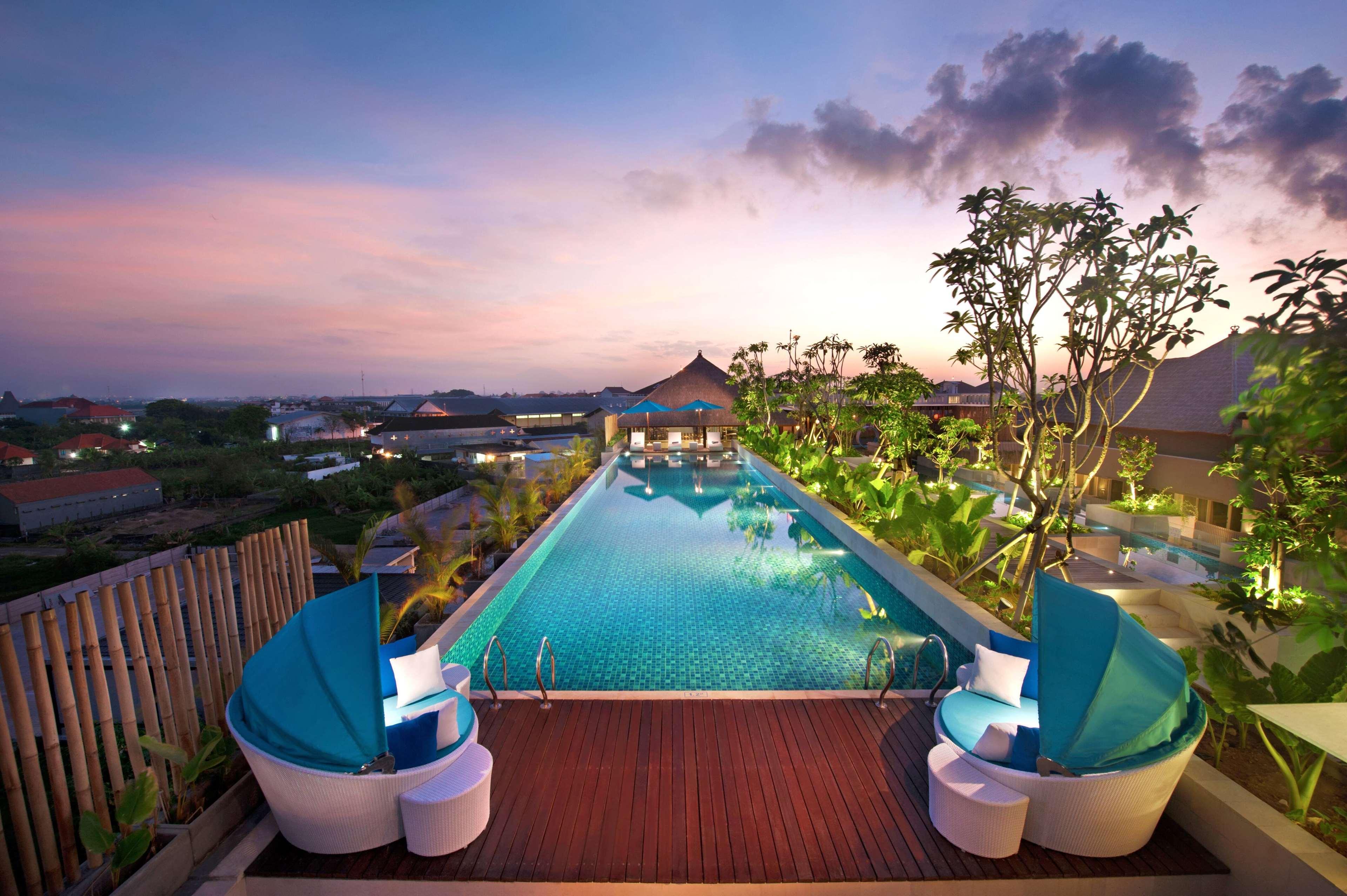 Готель Ramada By Wyndham Bali Sunset Road Kuta Семіньяк Екстер'єр фото