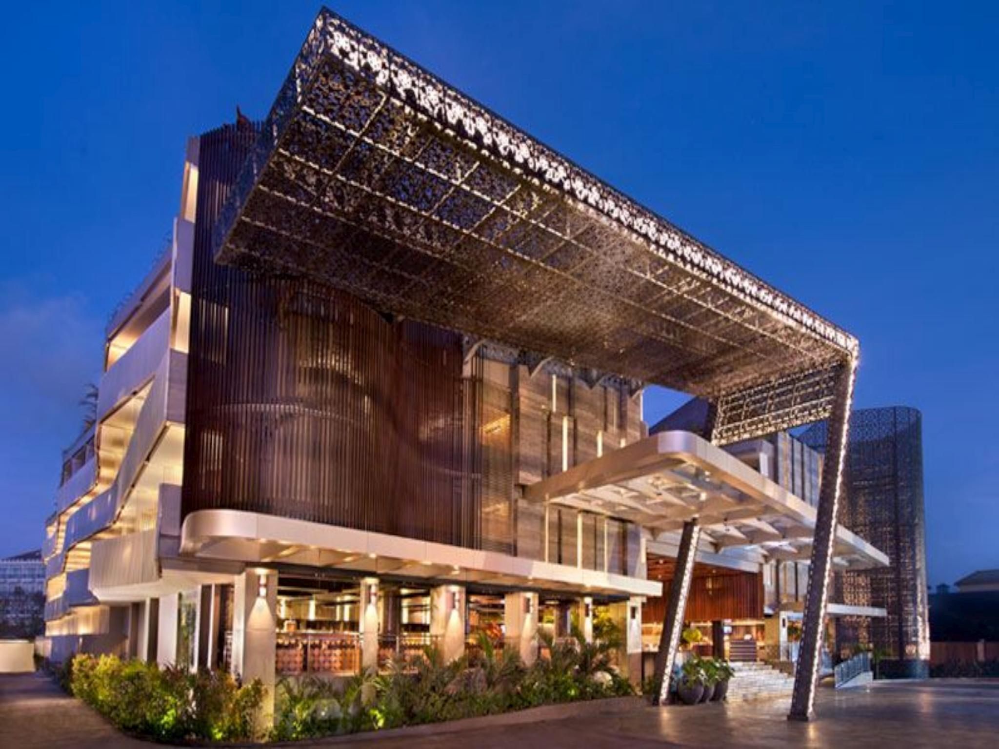 Готель Ramada By Wyndham Bali Sunset Road Kuta Семіньяк Екстер'єр фото