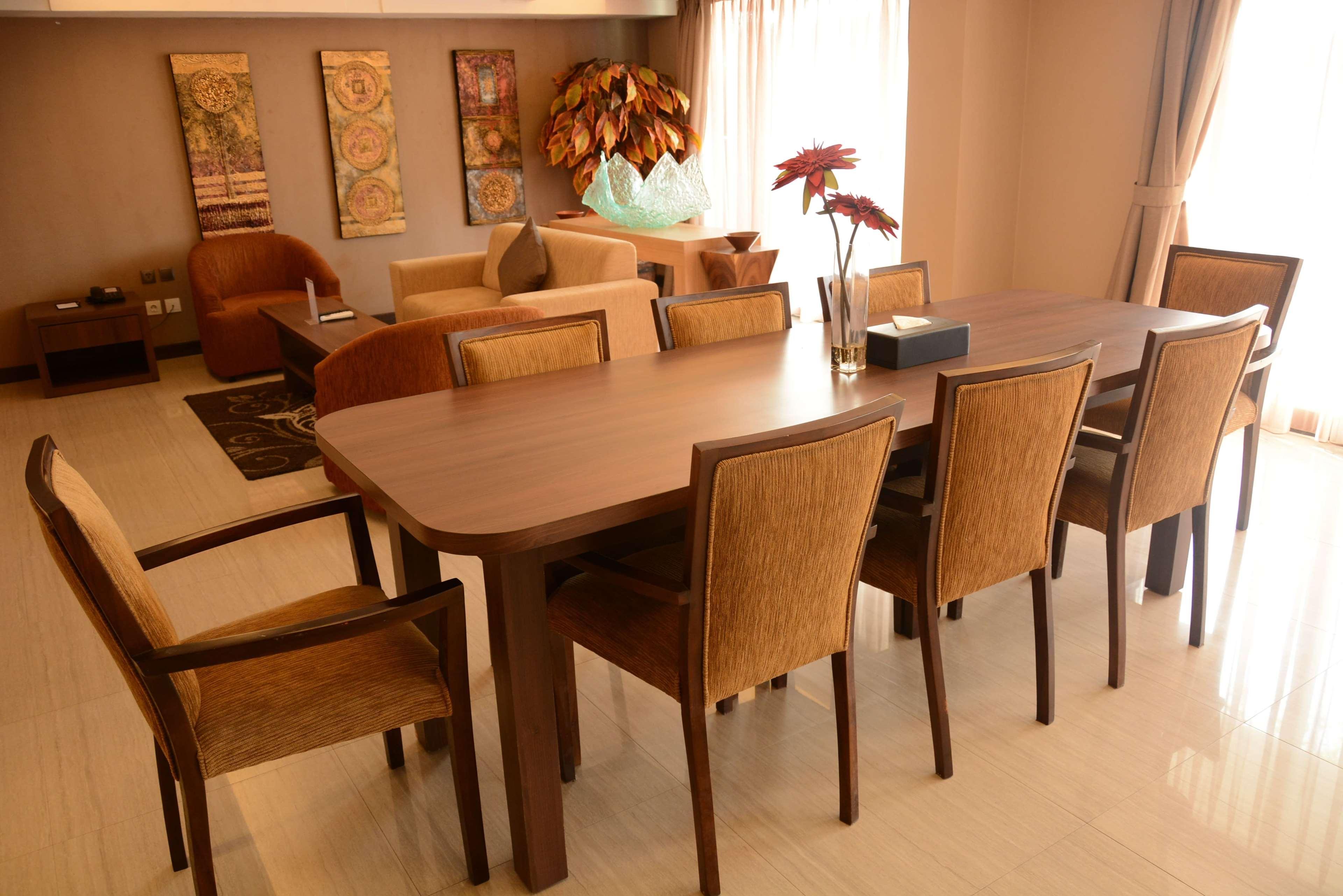 Готель Ramada By Wyndham Bali Sunset Road Kuta Семіньяк Екстер'єр фото