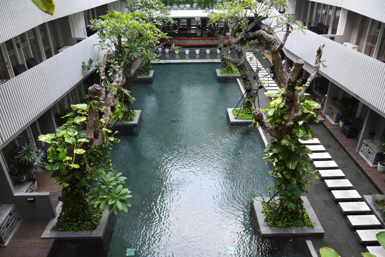 Готель Ramada By Wyndham Bali Sunset Road Kuta Семіньяк Екстер'єр фото
