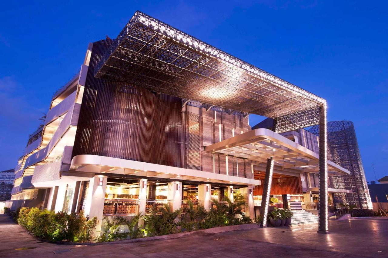 Готель Ramada By Wyndham Bali Sunset Road Kuta Семіньяк Екстер'єр фото