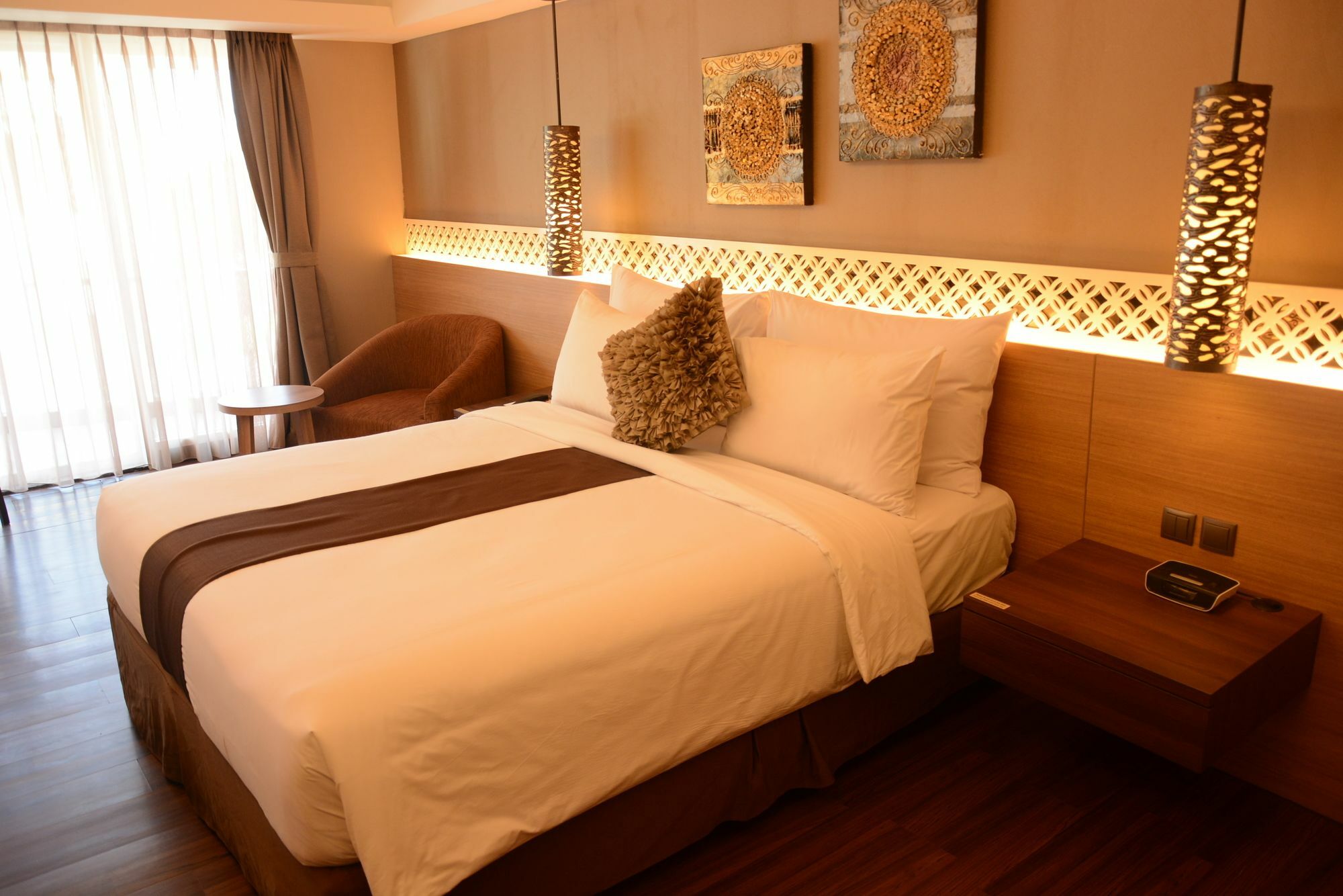 Готель Ramada By Wyndham Bali Sunset Road Kuta Семіньяк Екстер'єр фото